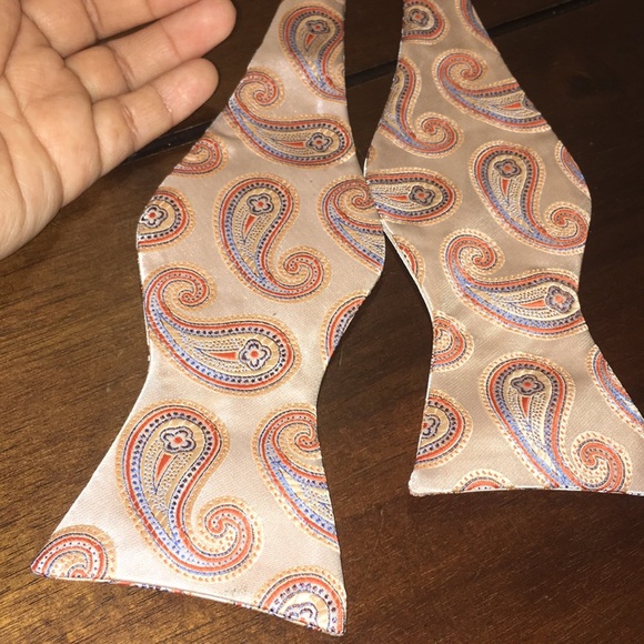 hidden Other - paisley bowtie self tie bow tie